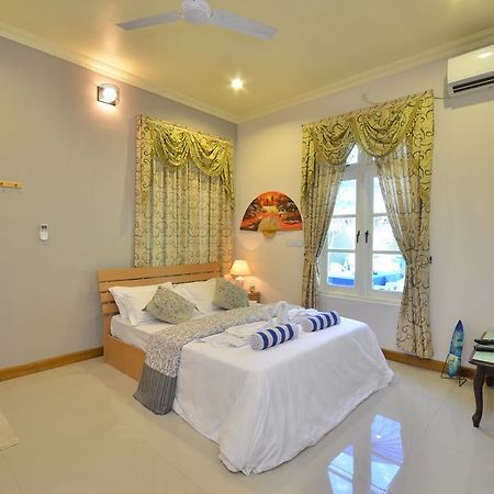 Starry Night At Ukulhas Hotell Exteriör bild