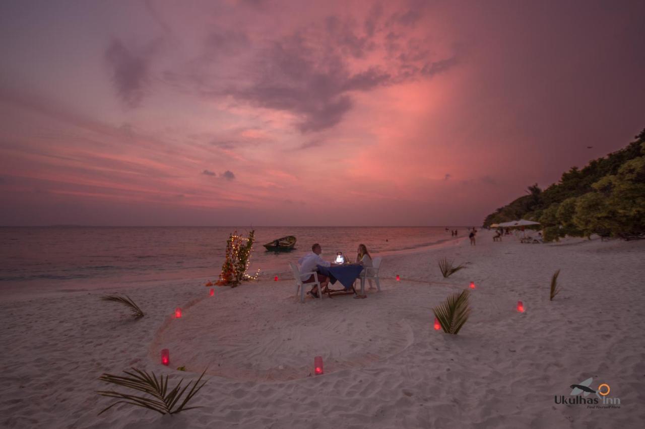 Starry Night At Ukulhas Hotell Exteriör bild